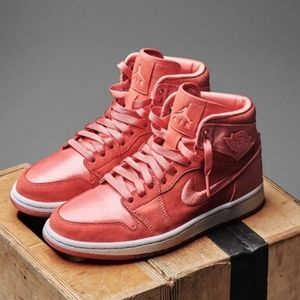 Nike Jordan Sunblush Retro 1
